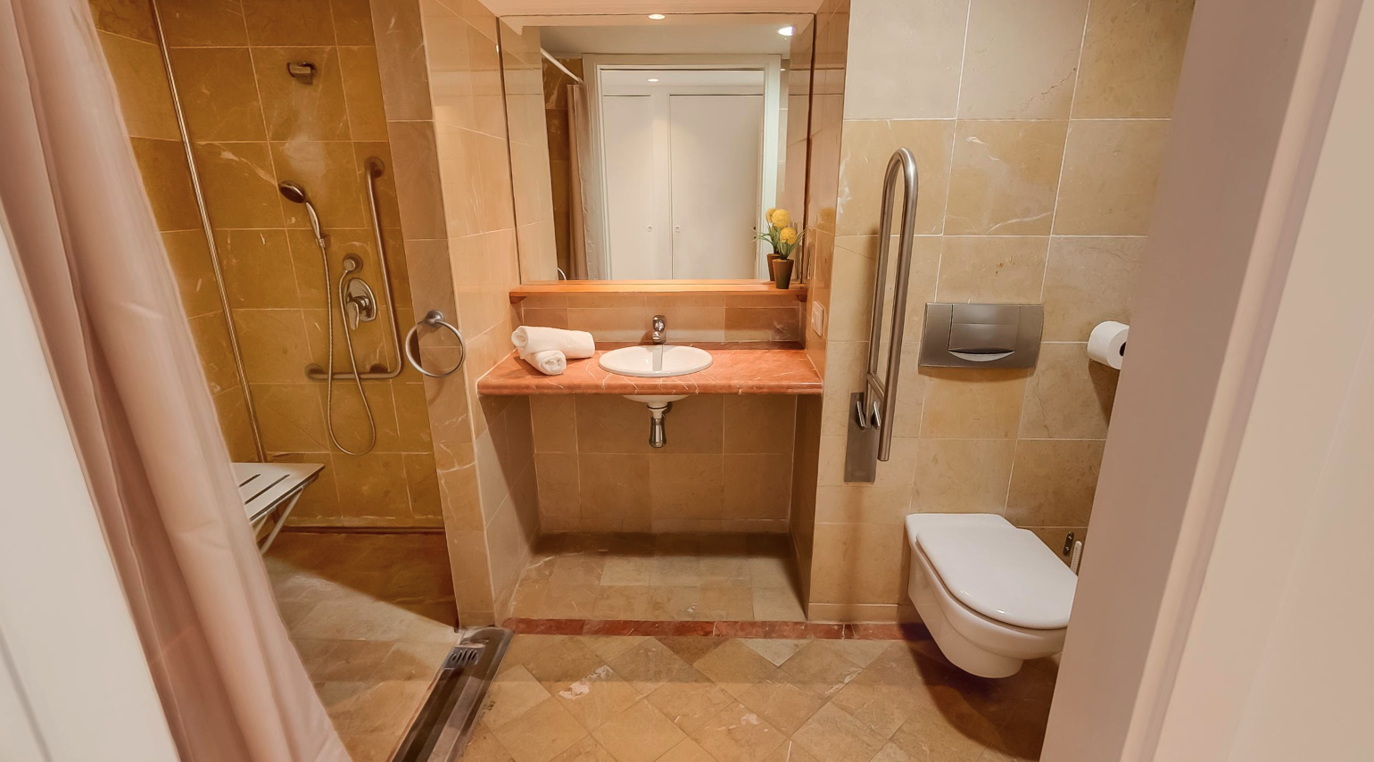 Baño Residencia Fontsana